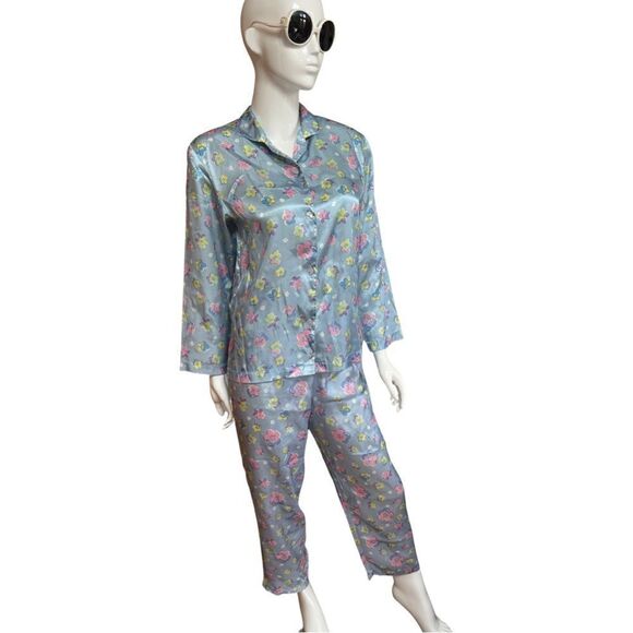 Fun Vintage Peak 90s Gal Flower Power Satin Pajamas - Picture 6 of 12